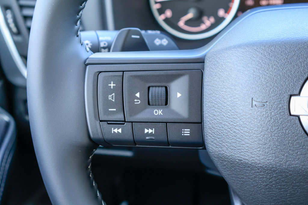 New 2026 Nissan Rogue SV FWD image 10