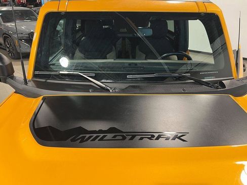 Used 2022 Ford Bronco Wildtrak image 38