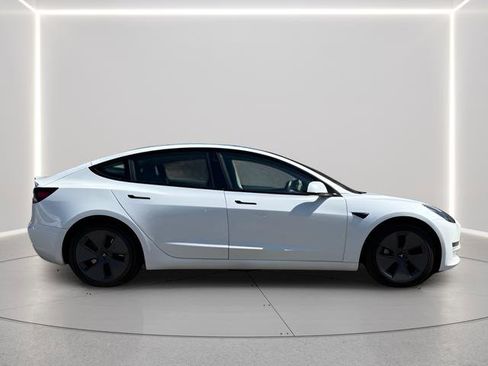 Used 2023 Tesla Model 3 Standard Range image 6