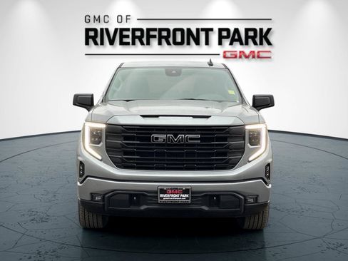 New 2025 GMC Sierra 1500 Elevation w/ LPO, Elevation Black Package image 8