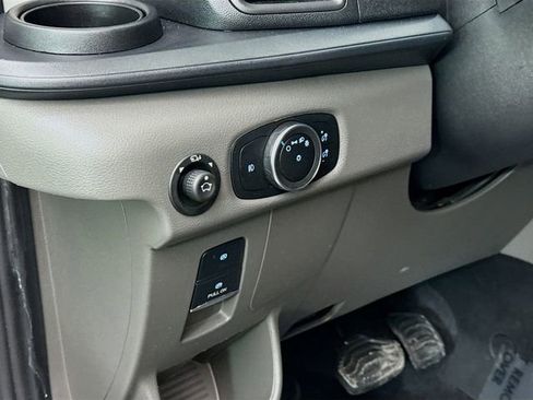 Used 2024 Ford Transit 350 XLT image 9