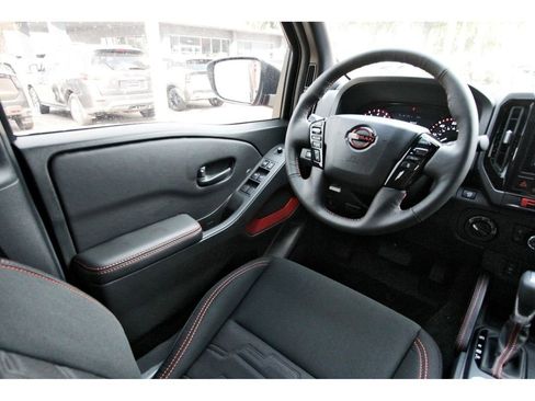 New 2026 Nissan Frontier PRO-4X w/ Pro-4x Convenience Package image 6