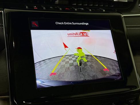 Used 2022 Jeep Grand Cherokee Overland w/ Luxury Tech Group IV image 7