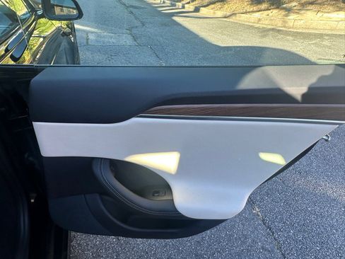 Used 2022 Tesla Model S AWD image 67