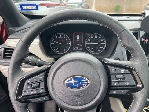 Used 2025 Subaru Forester Premium AWD/4WD image 9