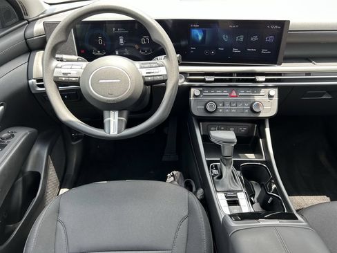 Certified 2025 Hyundai Tucson SE AWD/4WD image 16