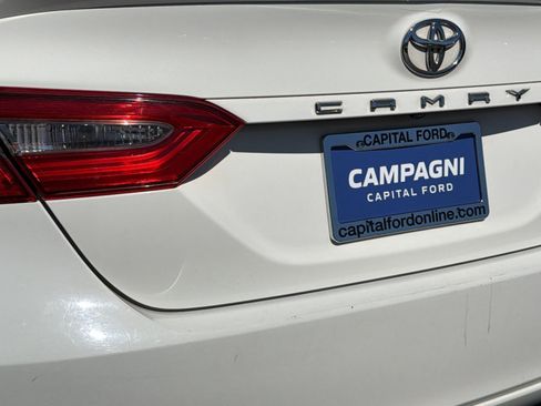 Used 2018 Toyota Camry FWD image 28