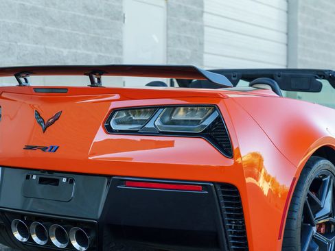 Used 2019 Chevrolet Corvette ZR1 RWD image 76