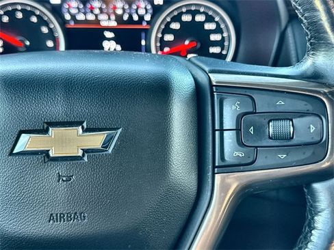 Used 2021 Chevrolet Suburban High Country image 32