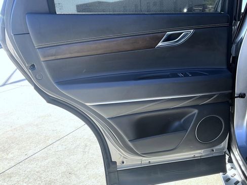 Used 2021 Genesis GV80 2.5T w/ Cargo Package image 18