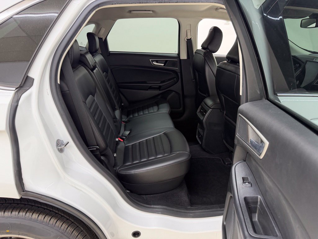 Used 2023 Ford Edge SEL AWD/4WD image 14