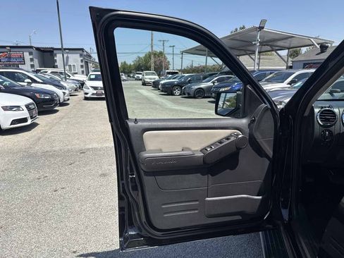 Used 2008 Ford Explorer XLT RWD image 6