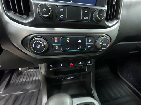 Used 2022 Chevrolet Colorado LT w/ Fleet Safety Package RWD image 16