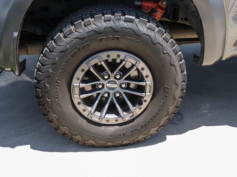 Used 2019 Ford F150 Raptor w/ Equipment Group 802A Luxury AWD/4WD image 21