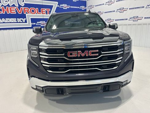Used 2025 GMC Sierra 1500 SLT AWD/4WD image 10