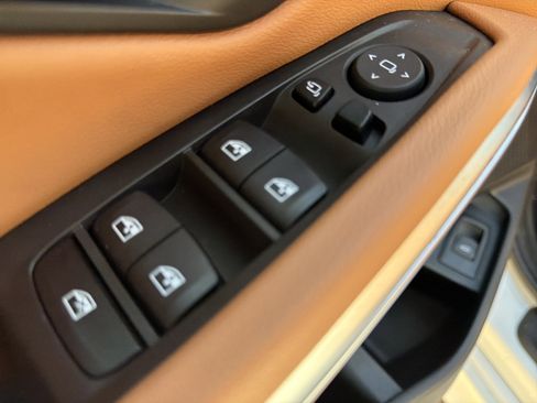 Certified 2023 BMW 330i xDrive Sedan w/ Premium Package AWD/4WD image 15