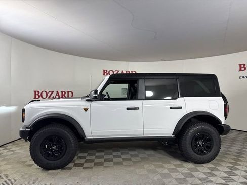 New 2025 Ford Bronco Badlands image 4