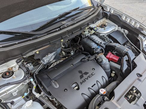 Used 2018 Mitsubishi Outlander Sport ES image 40