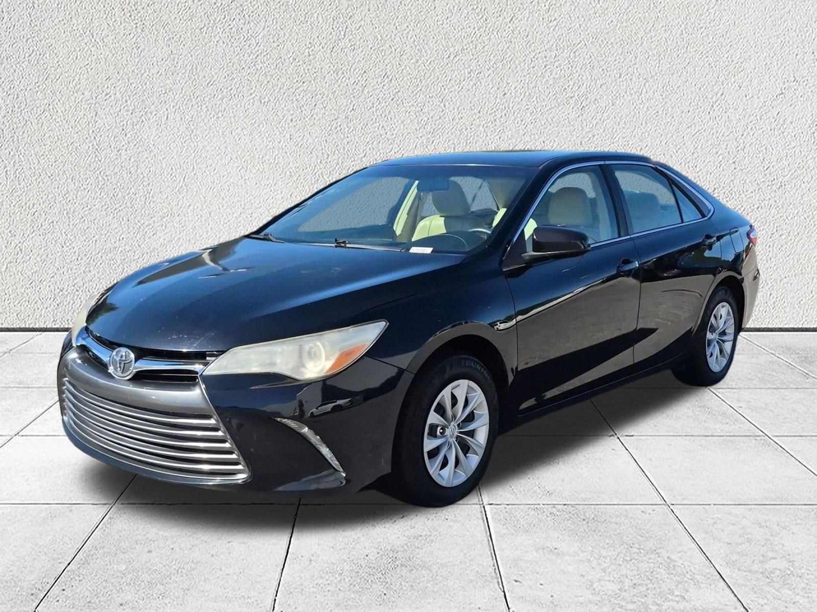 Used 2016 Toyota Camry LE FWD image 7