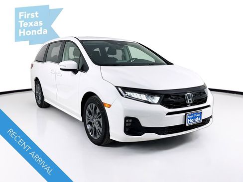 Used 2026 Honda Odyssey Touring image 1