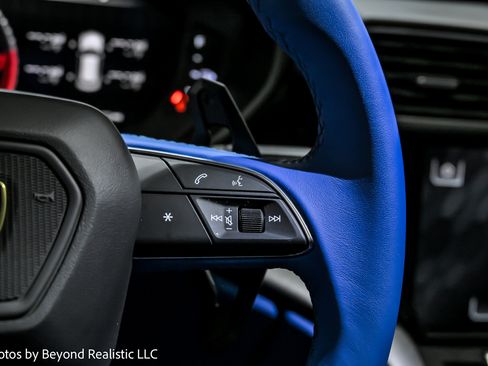 Used 2023 Lamborghini Urus S image 29