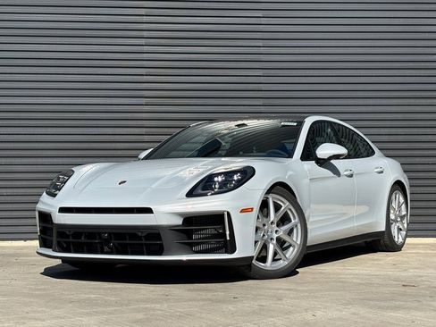 New 2026 Porsche Panamera 4 image 1