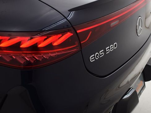 Used 2022 Mercedes-Benz EQS 580 EQS 580 image 12
