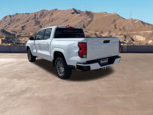 Used 2024 Chevrolet Colorado LT w/ LT Convenience Package image 12