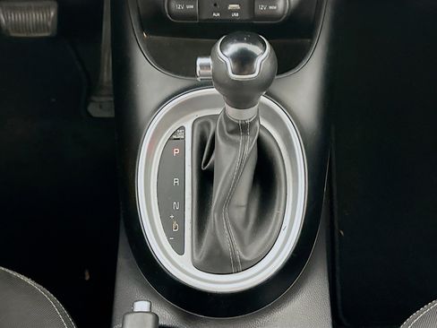 Used 2017 Kia Soul + image 23