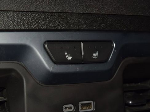 Used 2024 Chevrolet Silverado 3500 High Country w/ Technology Package image 47