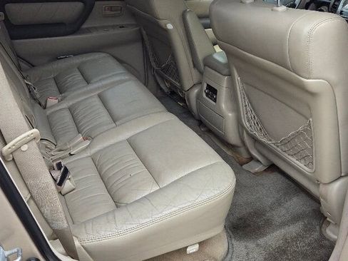 Used 2006 Toyota Land Cruiser image 31