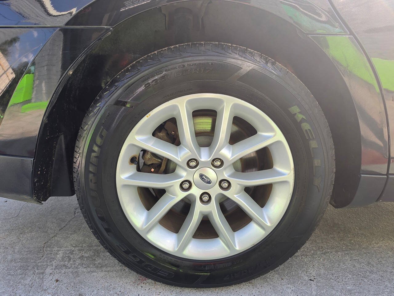 Used 2013 Ford Taurus SE FWD image 46