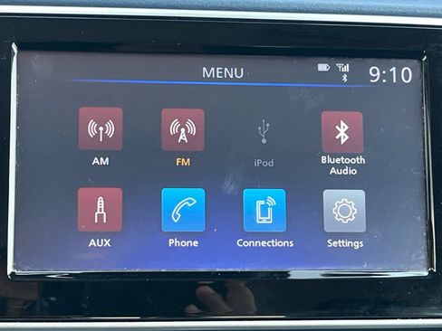 Used 2025 Nissan Versa SV FWD image 20