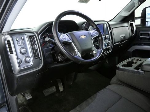 Used 2018 Chevrolet Silverado 1500 LT w/ All Star Edition image 17