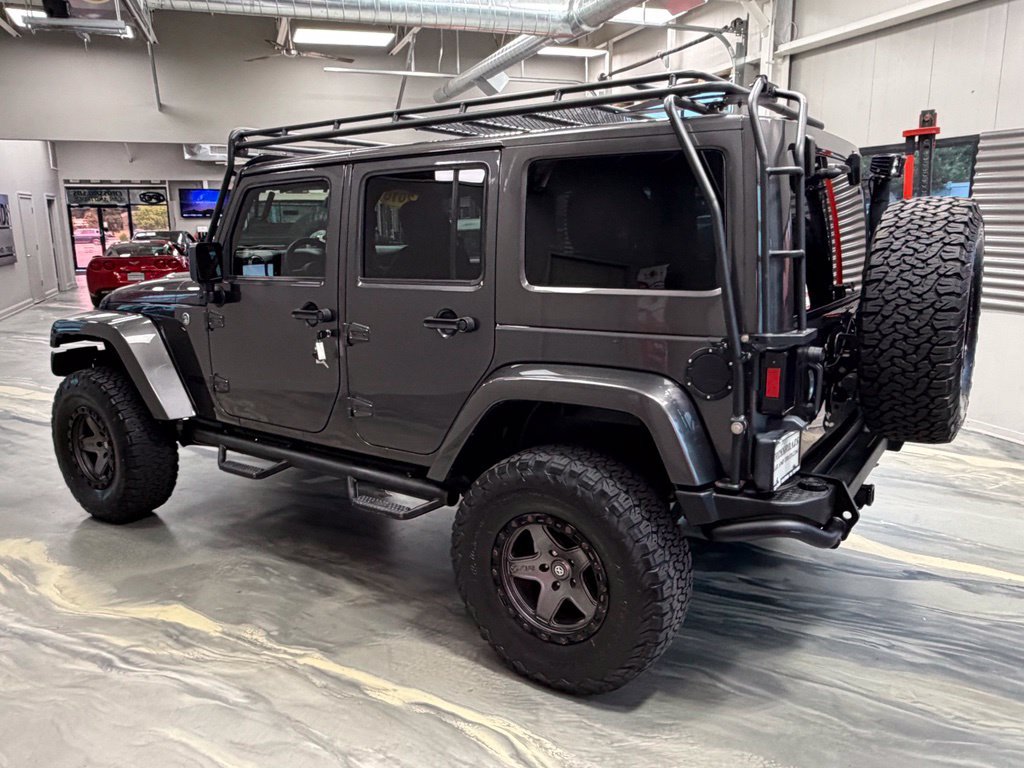 Used 2016 Jeep Wrangler Unlimited Rubicon w/ Connectivity Group AWD/4WD image 38