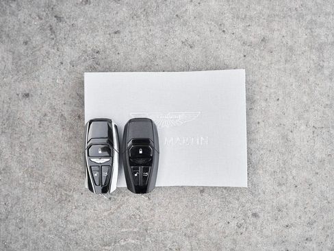 Used 2023 Aston Martin V12 Vantage image 68