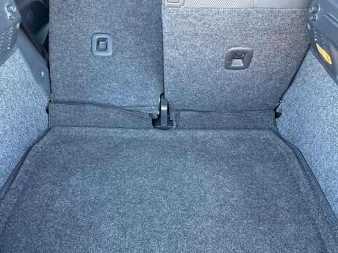 Used 2012 Volkswagen Beetle 2.5 image 15