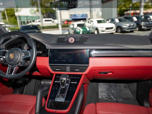 Used 2023 Porsche Cayenne GTS w/ Premium Package Plus image 8