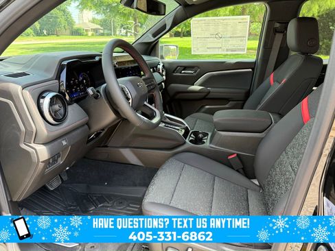 New 2025 Chevrolet Colorado Z71 image 25