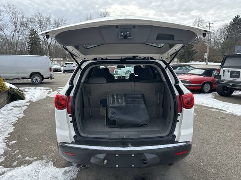 Used 2012 Chevrolet Traverse LS FWD image 6