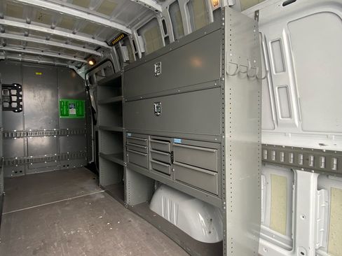 Used 2023 Mercedes-Benz Sprinter 2500 image 14