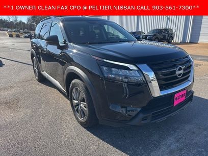 Used 2024 Nissan Pathfinder SV