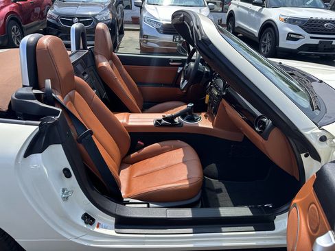 Used 2006 MAZDA MX-5 Miata Grand Touring image 15
