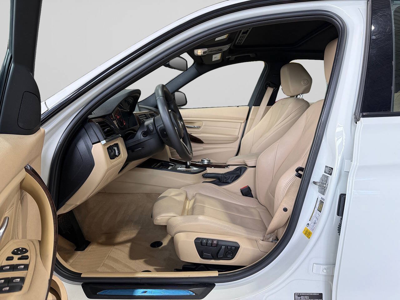 Used 2014 BMW 328d Sedan RWD image 10