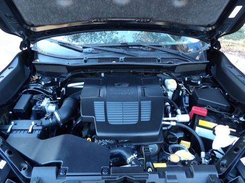 Used 2024 Subaru Forester Limited image 30