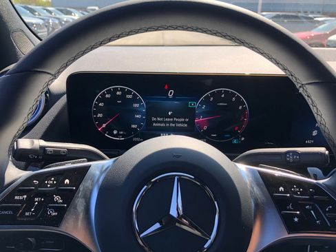 New 2025 Mercedes-Benz GLA 250 GLA 250 image 19