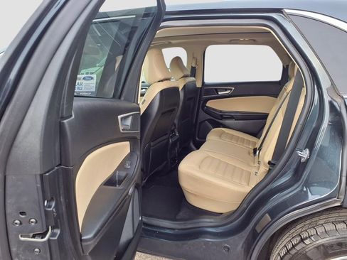Used 2022 Ford Edge SEL w/ Convenience Package image 31