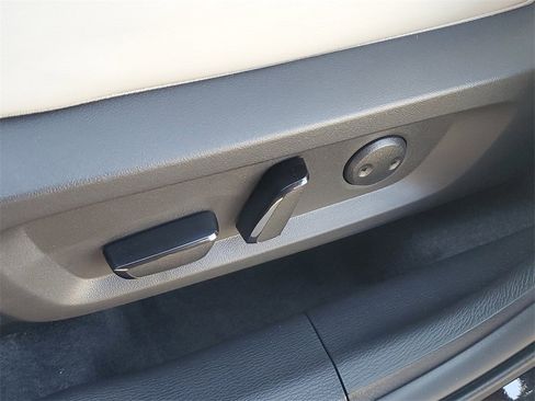 New 2026 Mitsubishi Outlander SE image 20