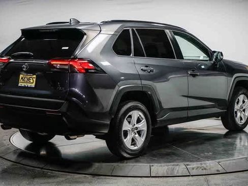 Certified 2019 Toyota RAV4 XLE image 5