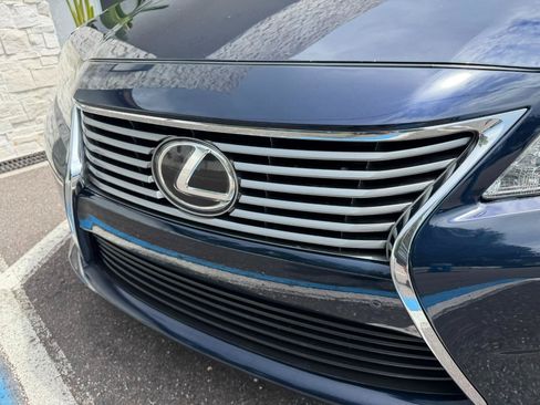 Used 2014 Lexus ES 350 w/ Premium Package FWD image 5